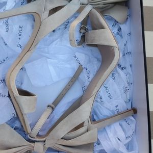 New Kendall and Kylie "Eve" Pumps